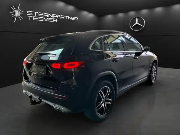 MERCEDES-BENZ GLA 220 D (11/19)