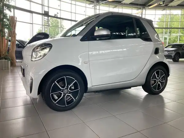 SMART EQ FORTWO CABRIO (10/17)