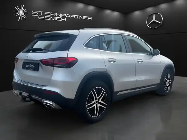 MERCEDES-BENZ GLA 180 (12/17)