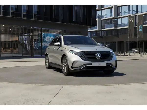 MERCEDES-BENZ EQC 400 4M AMG LINE (4/9)