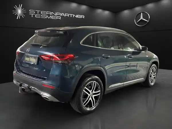 MERCEDES-BENZ GLA 200 (12/17)