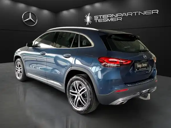 MERCEDES-BENZ GLA 200 (8/17)