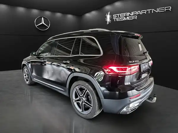 MERCEDES-BENZ GLB 200 (3/19)