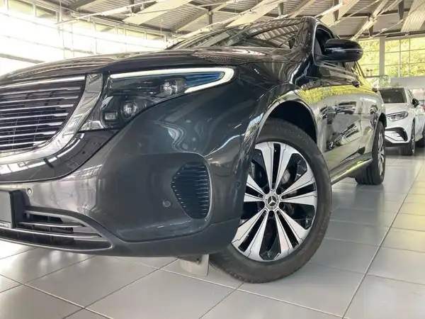 MERCEDES-BENZ EQC 400 4M (15/20)